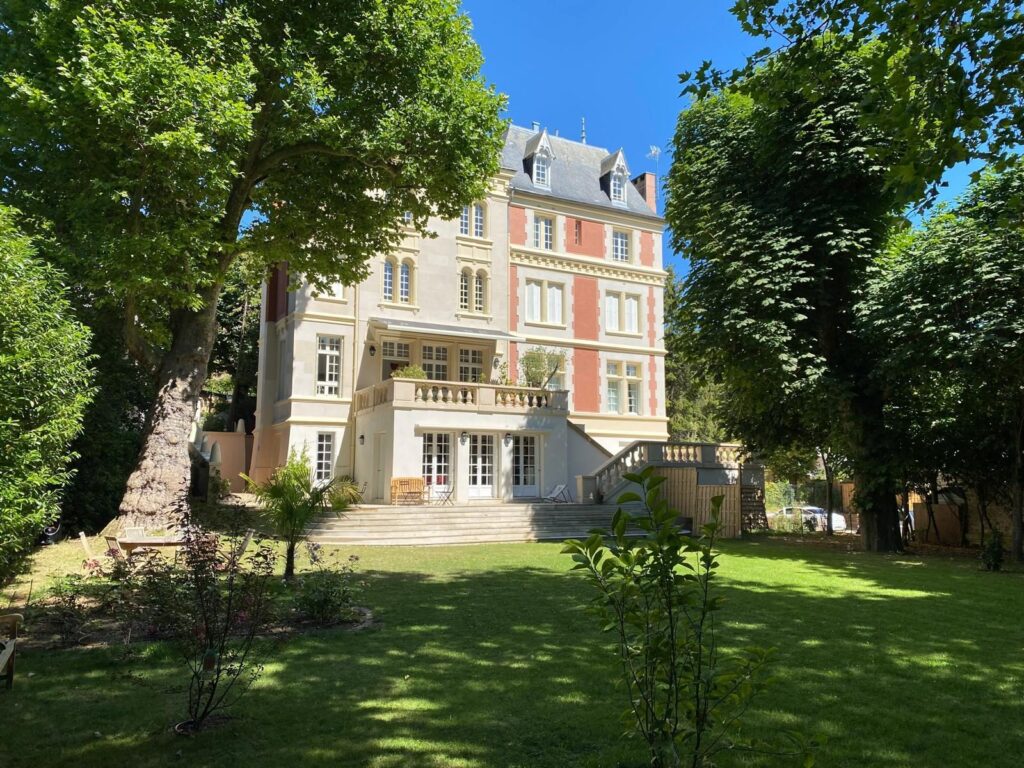Magnifique appartement familial – Centre de Vaucresson
